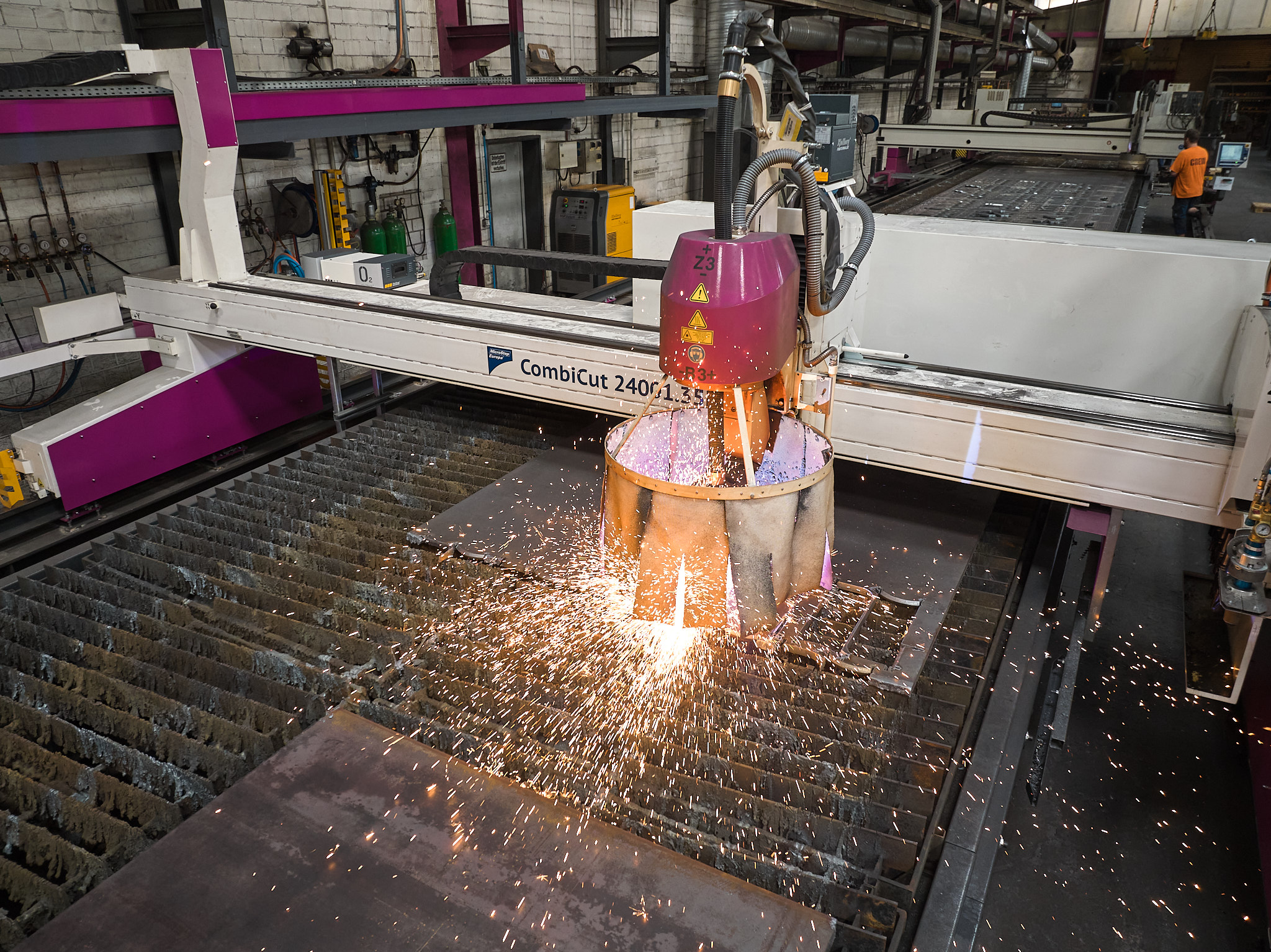 Plasmaschneiden bei KTS Stehl.